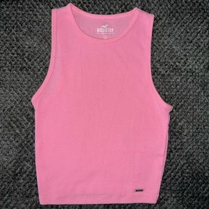 Hollister hot pink crop tank 🎀